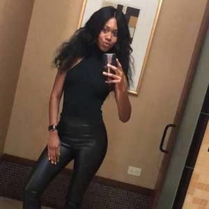 Meet your Posher, Brittani